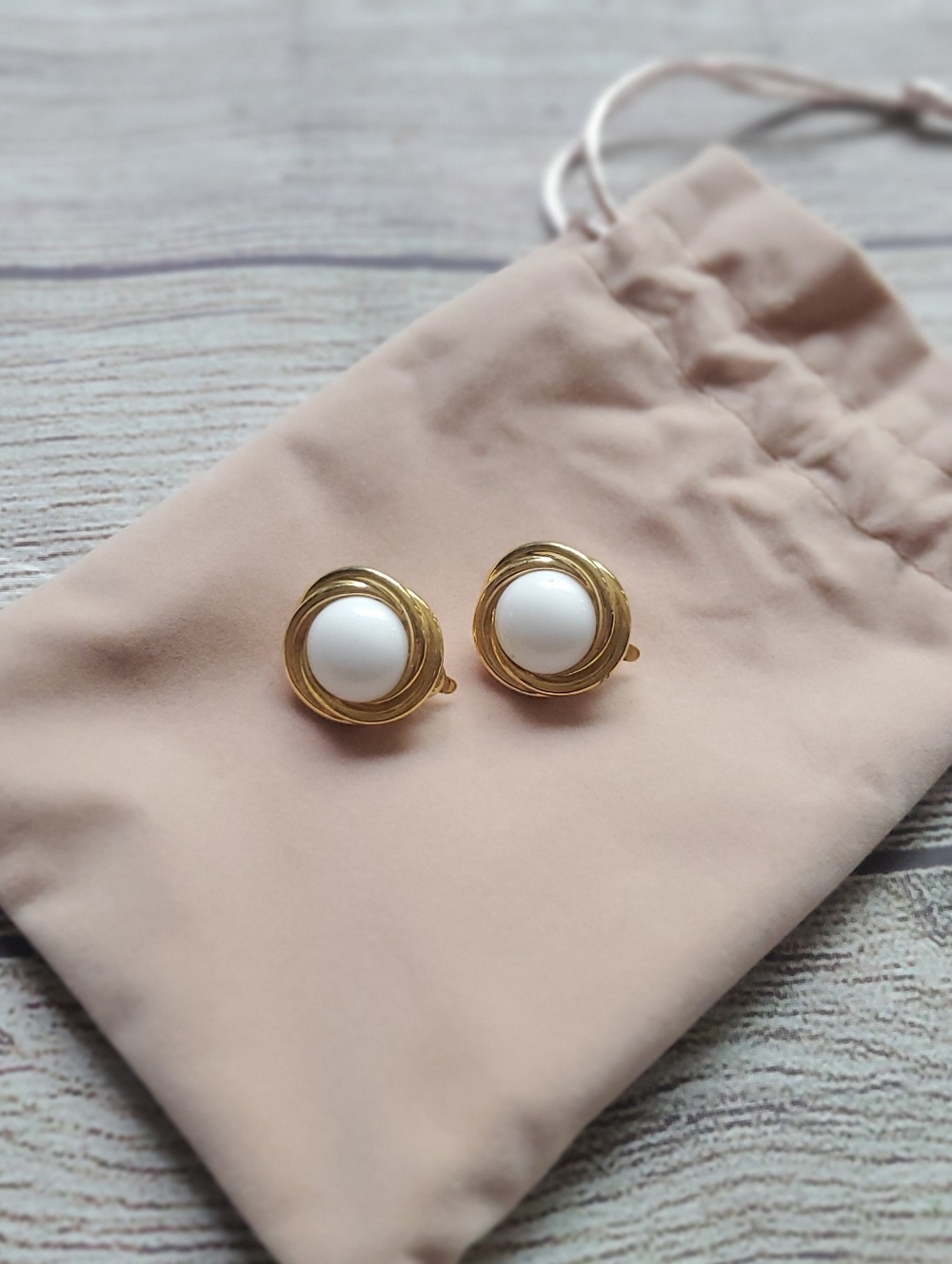 Vintage Goldtone Clip-On Earrings